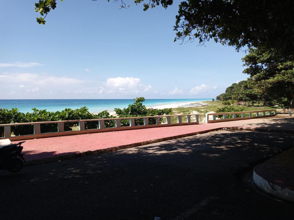 Beachfront Apartment, Quiet 4 Beds, 1 Bath, Ac, Wi-Fi, Hot Water, In Paraiso Near Los Patos المظهر الخارجي الصورة