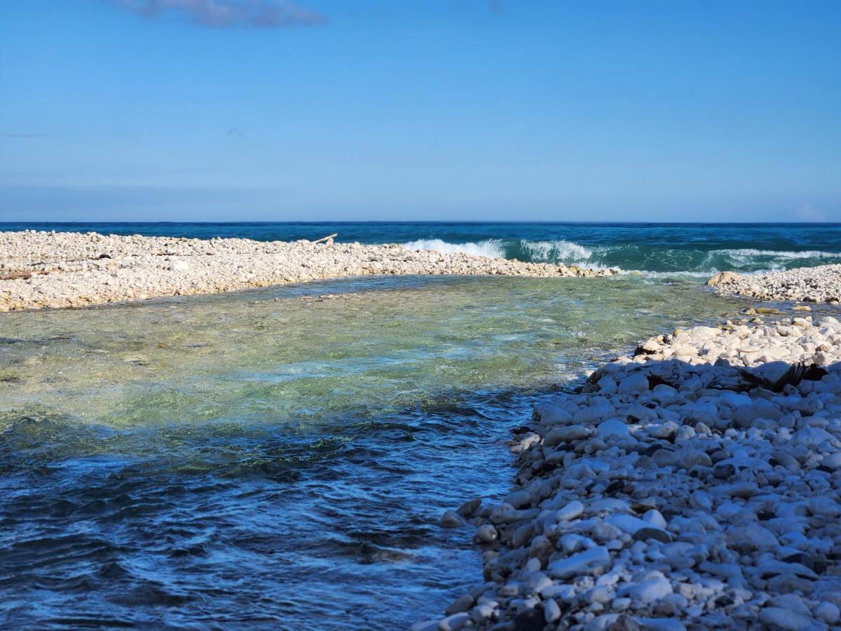 Beachfront Apartment, Quiet 4 Beds, 1 Bath, Ac, Wi-Fi, Hot Water, In Paraiso Near Los Patos المظهر الخارجي الصورة