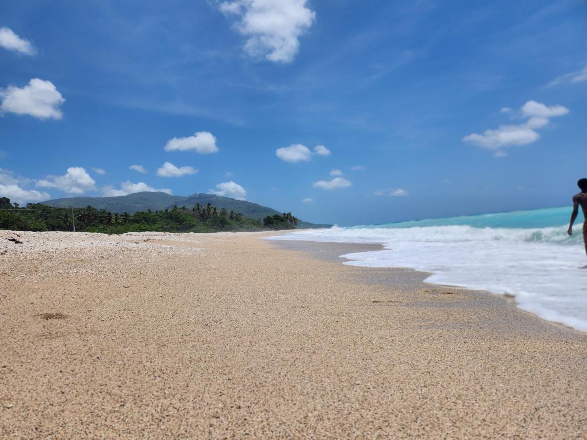 Beachfront Apartment, Quiet 4 Beds, 1 Bath, Ac, Wi-Fi, Hot Water, In Paraiso Near Los Patos المظهر الخارجي الصورة