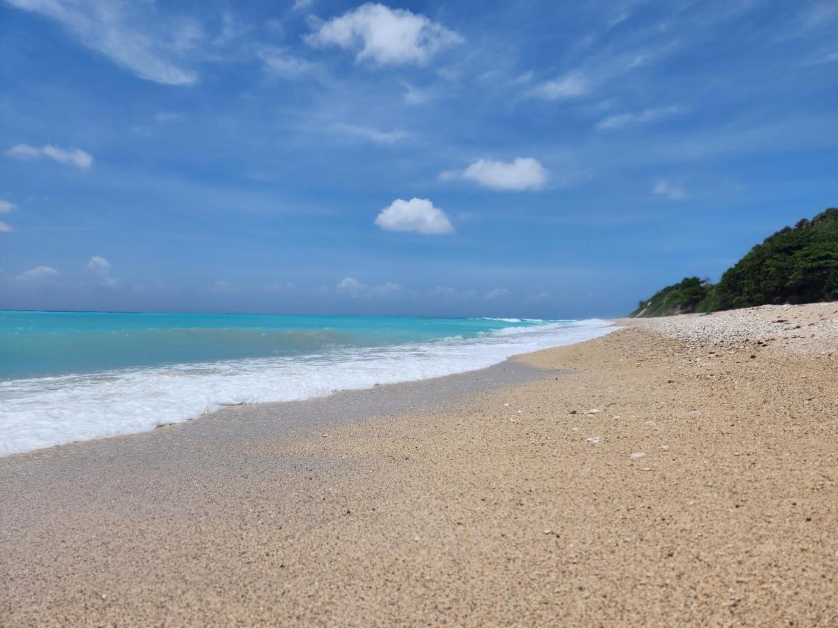 Beachfront Apartment, Quiet 4 Beds, 1 Bath, Ac, Wi-Fi, Hot Water, In Paraiso Near Los Patos المظهر الخارجي الصورة