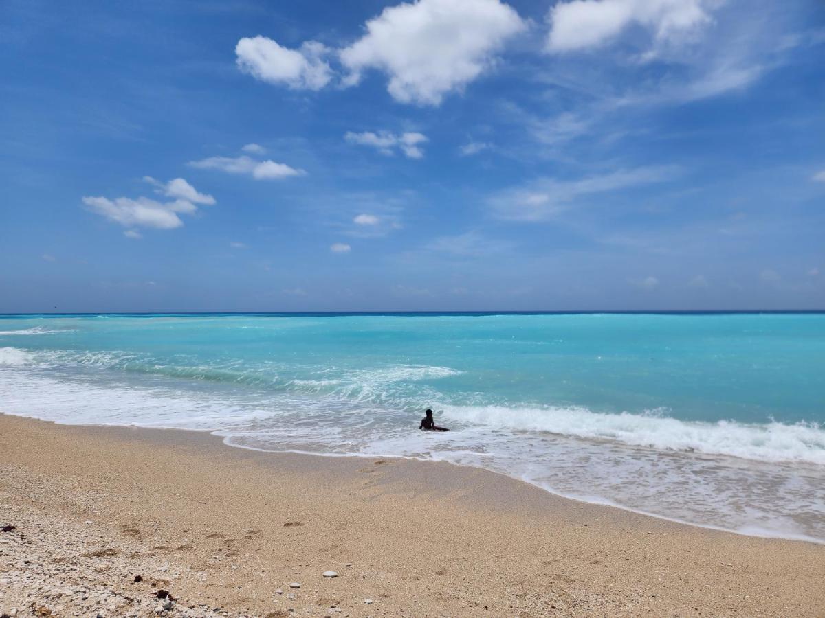 Beachfront Apartment, Quiet 4 Beds, 1 Bath, Ac, Wi-Fi, Hot Water, In Paraiso Near Los Patos المظهر الخارجي الصورة