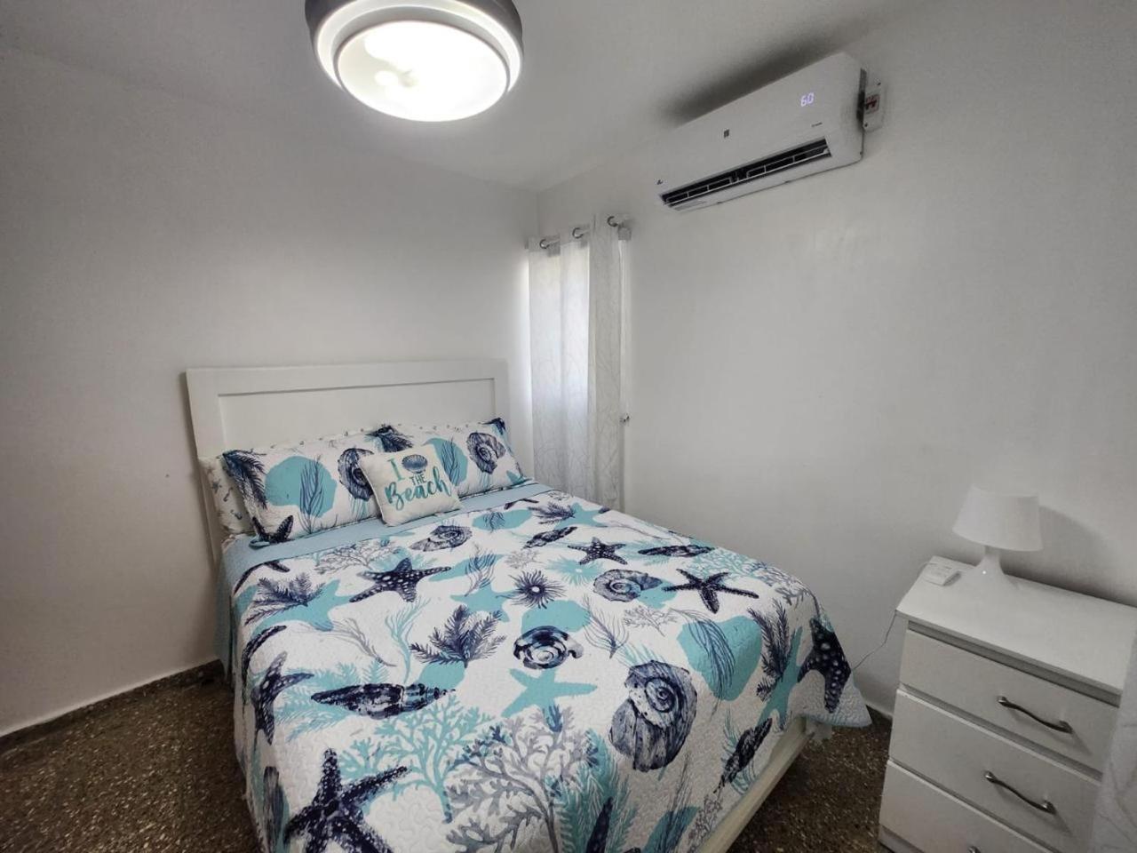 Beachfront Apartment, Quiet 4 Beds, 1 Bath, Ac, Wi-Fi, Hot Water, In Paraiso Near Los Patos المظهر الخارجي الصورة